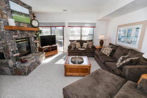 Seven Springs Stonegate 2 Bedroom Standard Condo, Ski-In Out, Sleeps 8! condo